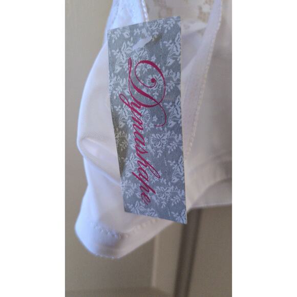 Dynashape White Lace Satin Front Closure Bra NWT 42B, No Wire, Cottage, Casual - Picture 5 of 6